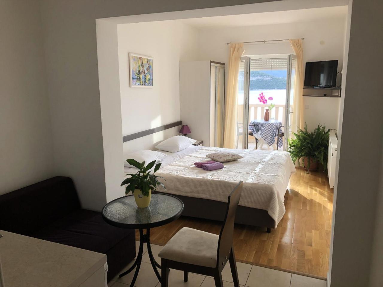 Apartmani Ancora 네움 외부 사진