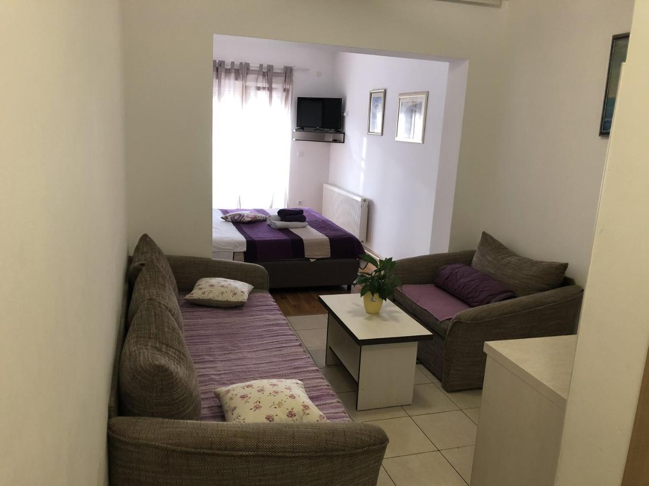 Apartmani Ancora 네움 외부 사진