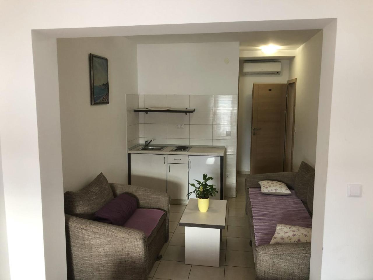 Apartmani Ancora 네움 외부 사진