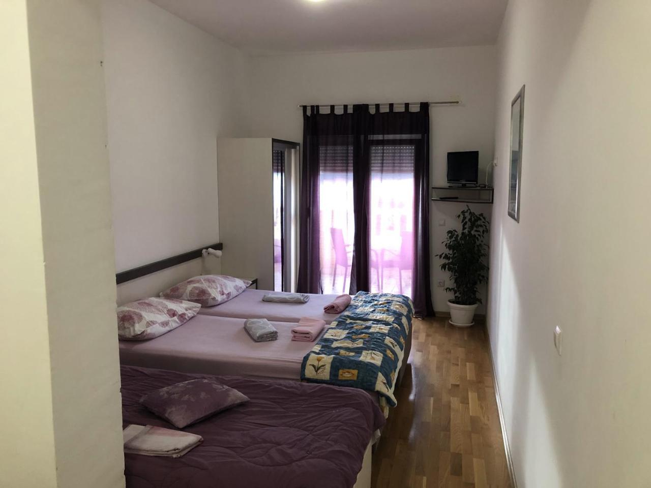 Apartmani Ancora 네움 외부 사진